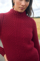 Pull Envoutant en laine Grenat