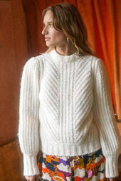 Pull Envoutant Blanc Innocent