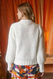 Pull Envoutant Blanc Innocent