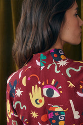 Robe Victoria Soi x Leona Rose