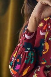 Robe Victoria Soi x Leona Rose