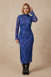 Robe Alluria Bois Dormant sur Lou, mannequin taille 42 #taille Lou porte une taille 42