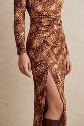 Robe Allure Bois Sauvage sur Olivia, mannequin taille 36 #taille Olivia porte une taille 36