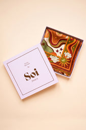Foulard en soie Cosmic Love