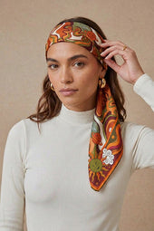 Foulard en soie Cosmic Love