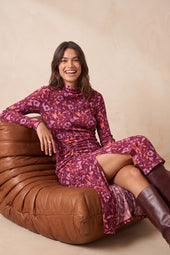 Robe Allure Escale à Java sur Olivia, mannequin taille 36 #taille Olivia porte une taille 36