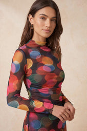 Robe Alluria Midnight sur Olivia, mannequin taille 36 #taille Olivia porte une taille 36