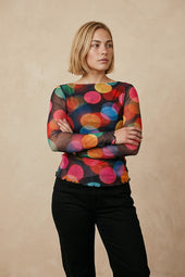 Top Alluria Midnight sur Lou, mannequin taille 42 #taille Lou porte une taille 42
