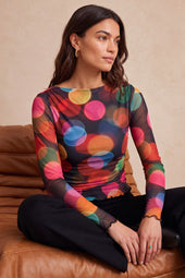 Top Alluria Midnight sur Olivia, mannequin taille 36 #taille Olivia porte une taille 36