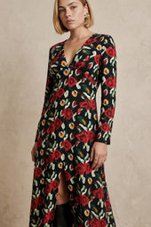 Robe Musa Rose des Nuits sur Lou, mannequin taille 42 #taille Lou porte une taille 42