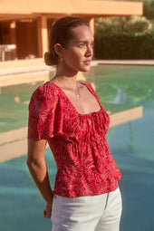 Top Caprice Le Rouge et Le Rose